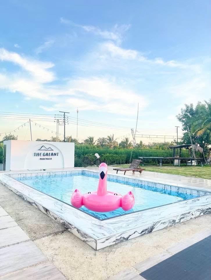 สระว่ายน้ำส่วนตัว The Galant Pool Villa